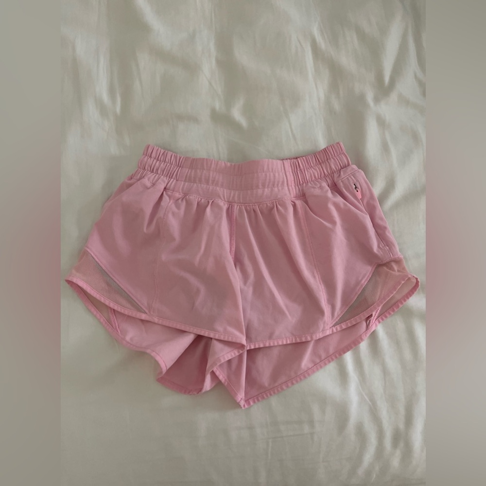 SOLD Lululemon Hotty Hot Low Rise 2.5” Miami Pink